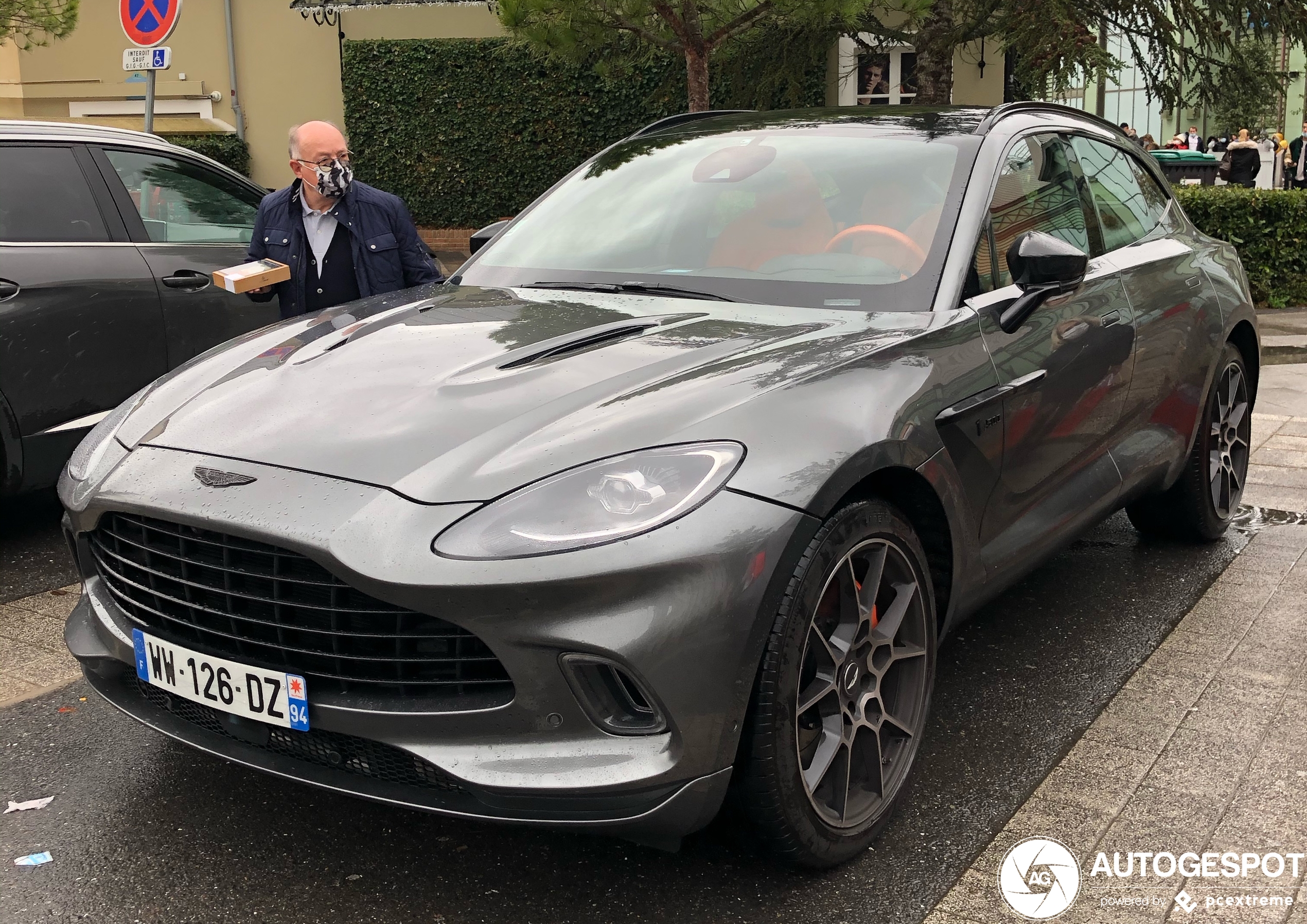 Aston Martin DBX