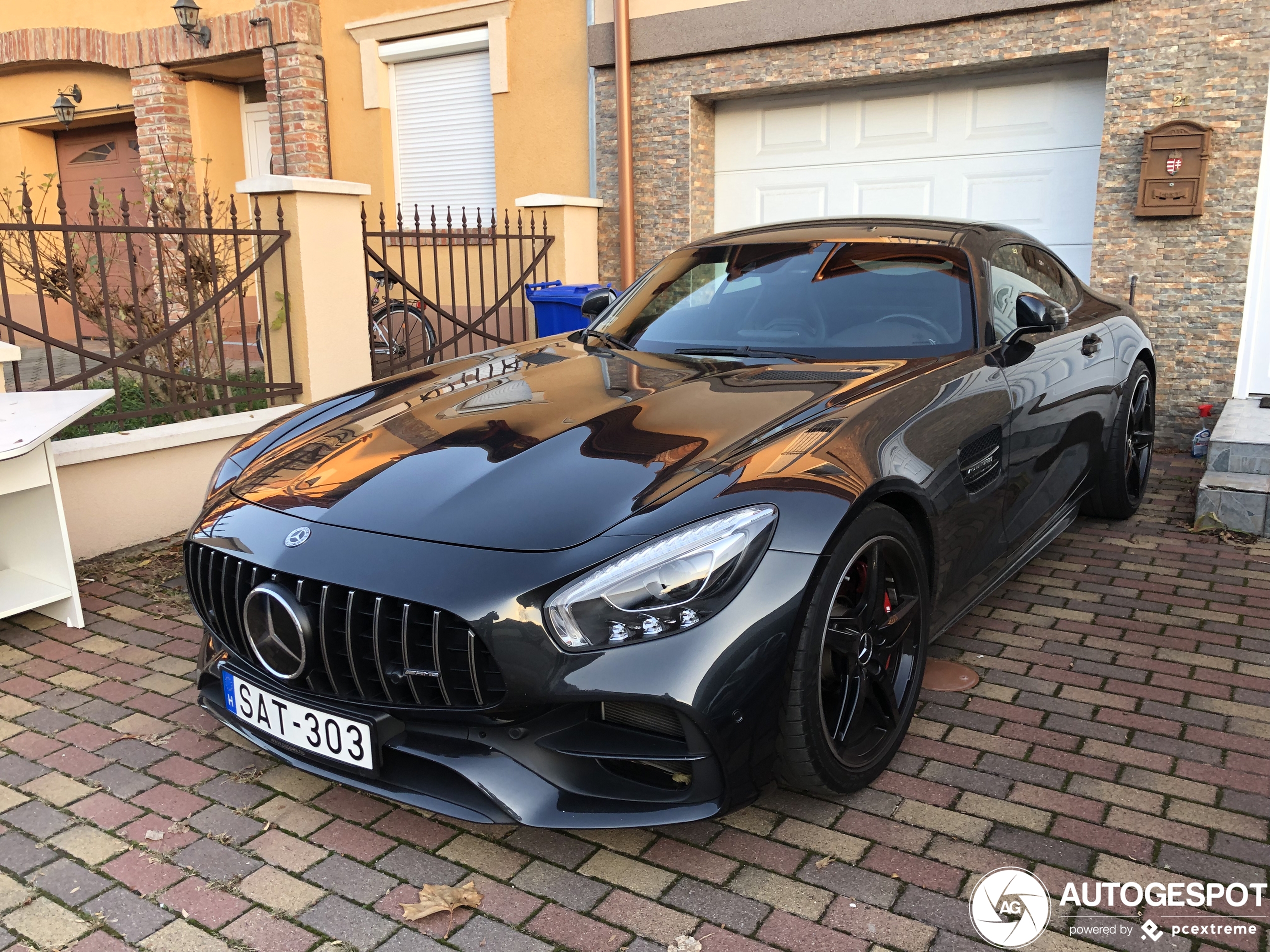 Mercedes-AMG GT C C190