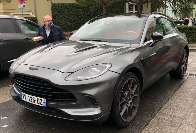 Aston Martin DBX