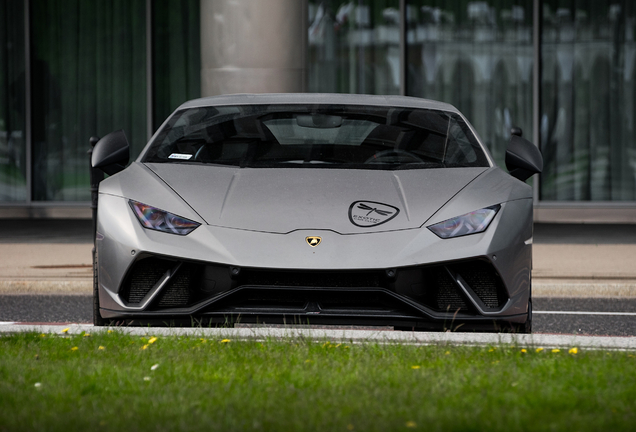 Lamborghini Huracán LP640-4 Performante