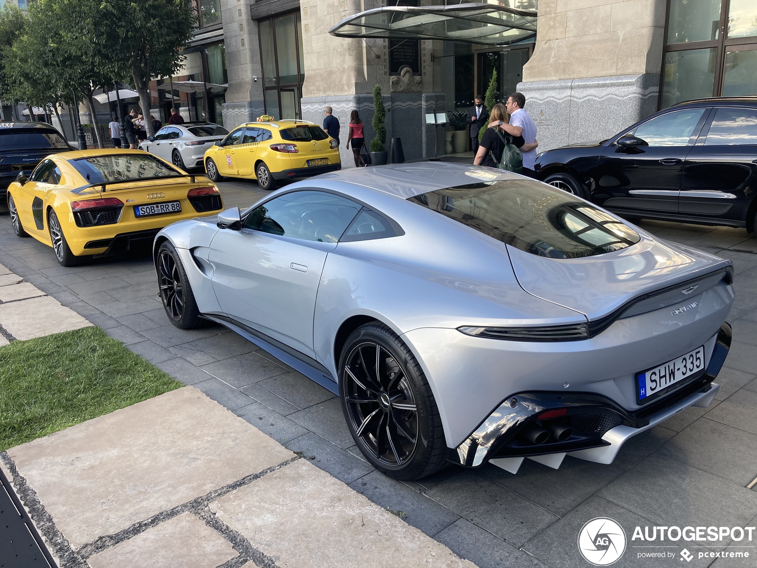 Aston Martin V8 Vantage 2018