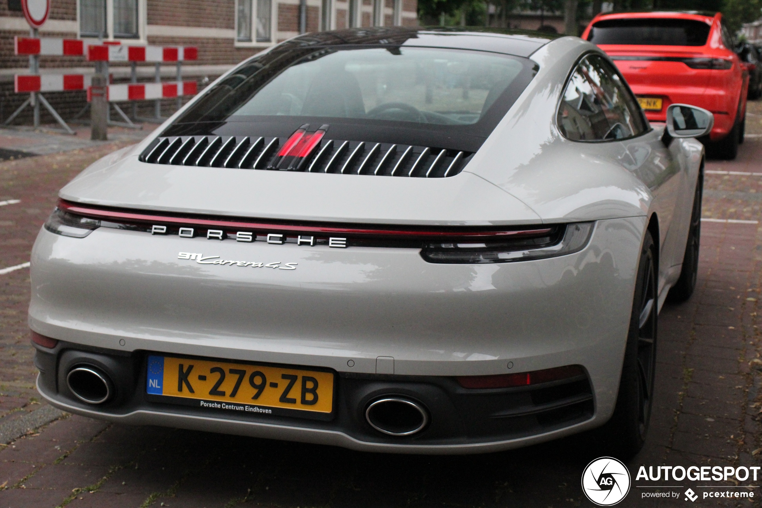 Porsche 992 Carrera 4S