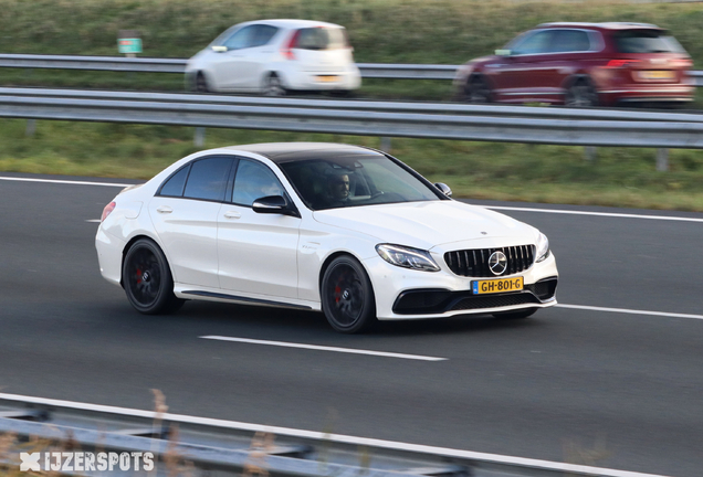 Mercedes-AMG C 63 S W205