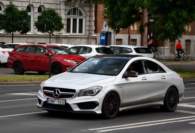 Mercedes-Benz CLA 45 AMG Edition 1 C117