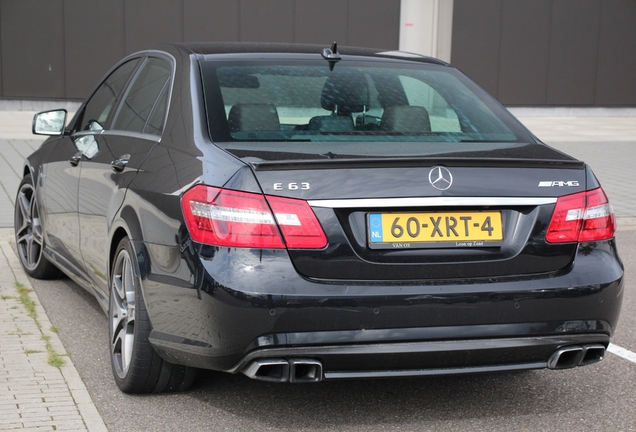 Mercedes-Benz E 63 AMG W212 V8 Biturbo