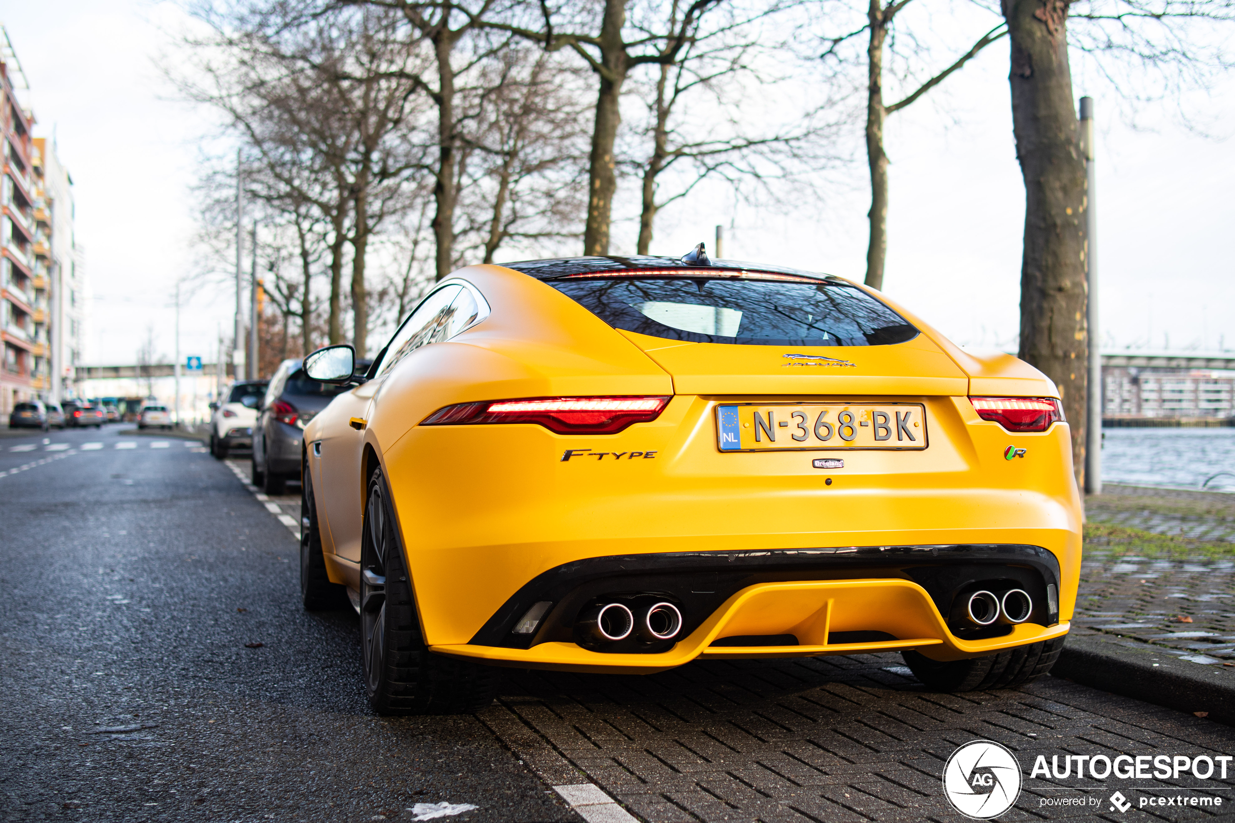 Jaguar F-TYPE R Coupé 2020