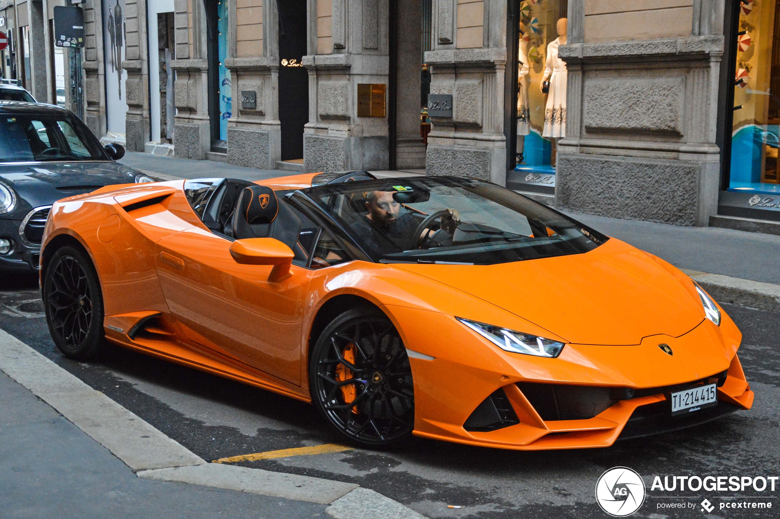 Lamborghini Huracán LP640-4 EVO Spyder