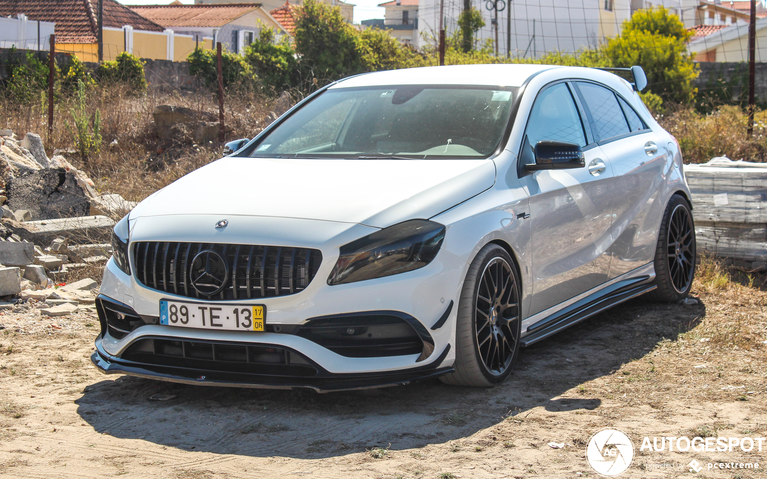 Mercedes-AMG A 45 W176 2015