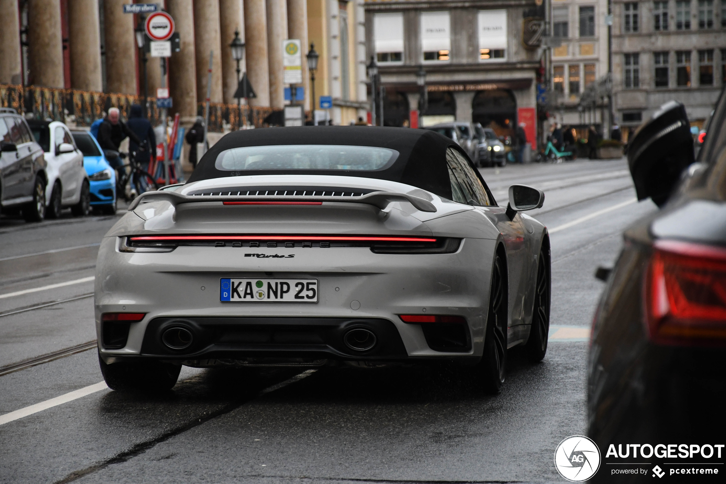 Porsche 992 Turbo S Cabriolet