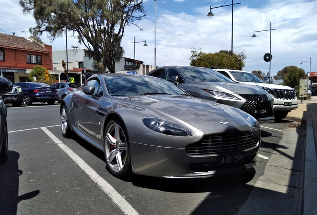 Aston Martin V8 Vantage