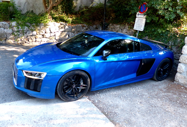 Audi R8 V10 Plus 2015