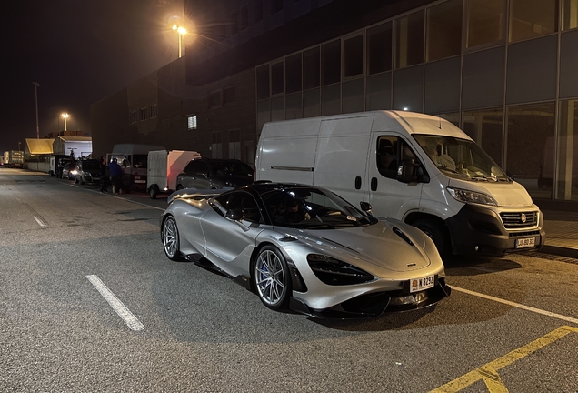 McLaren 765LT