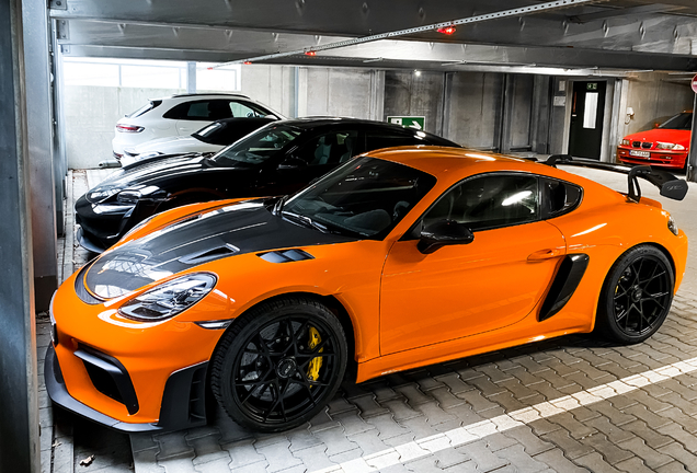 Porsche 718 Cayman GT4 RS Weissach Package