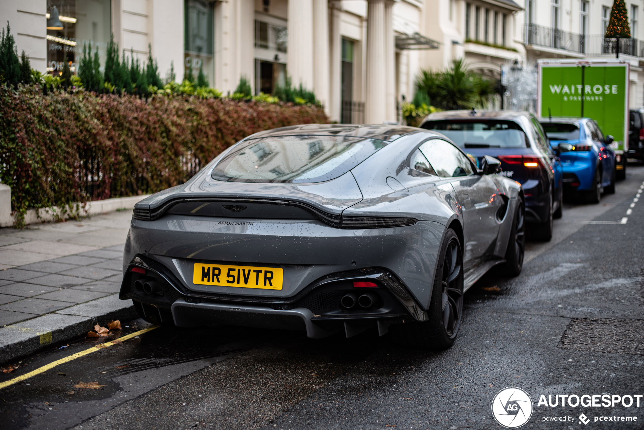 Aston Martin V8 Vantage 2018