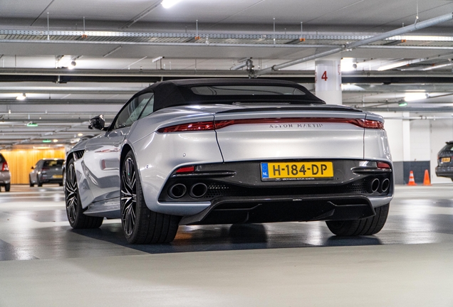 Aston Martin DBS Superleggera Volante