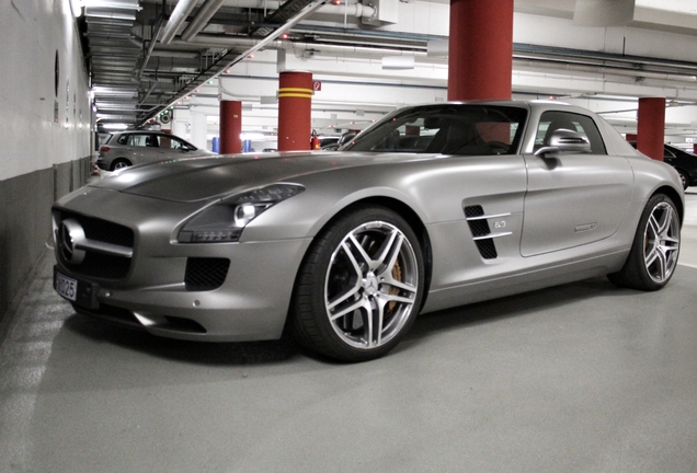 Mercedes-Benz SLS AMG