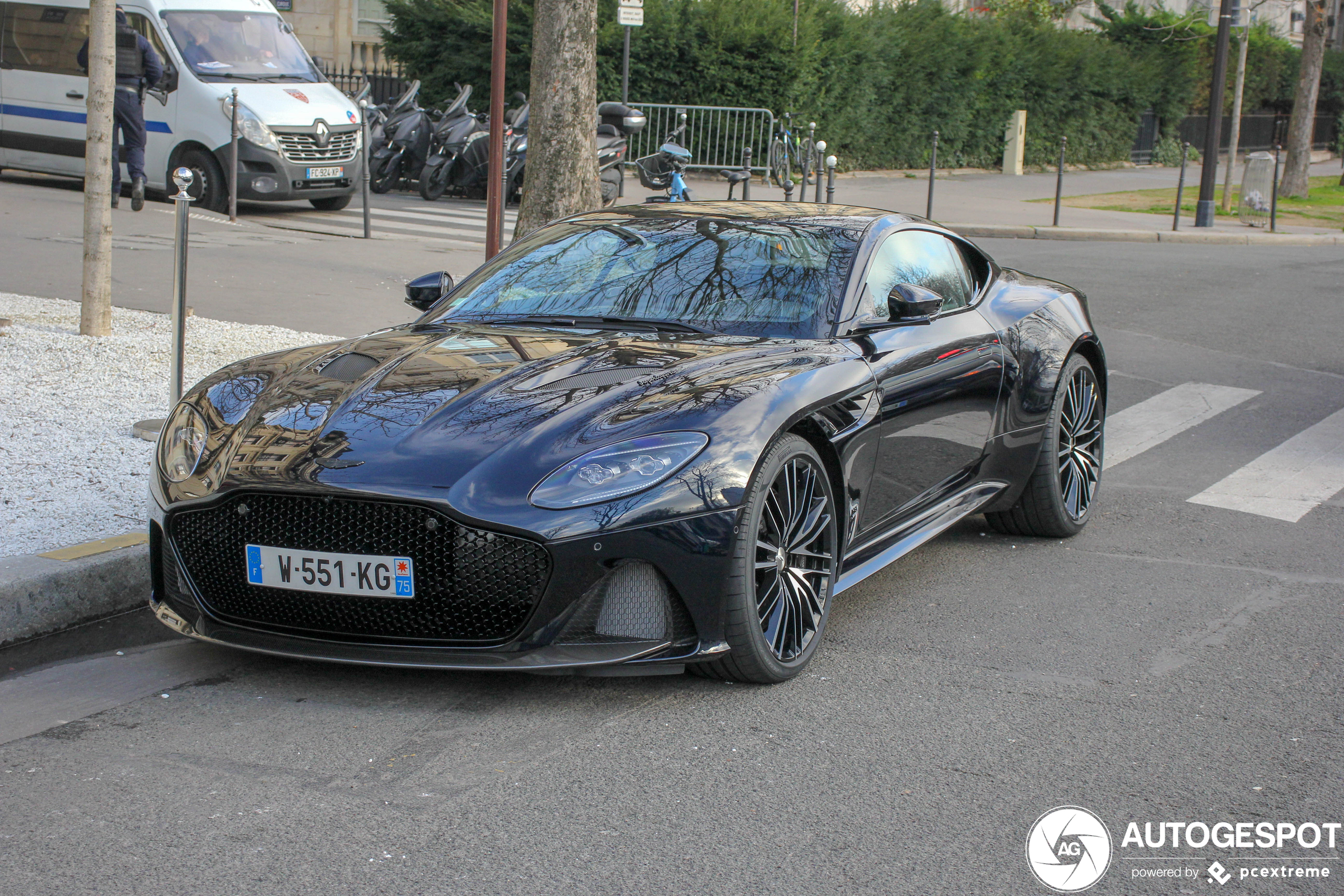 Aston Martin DBS Superleggera