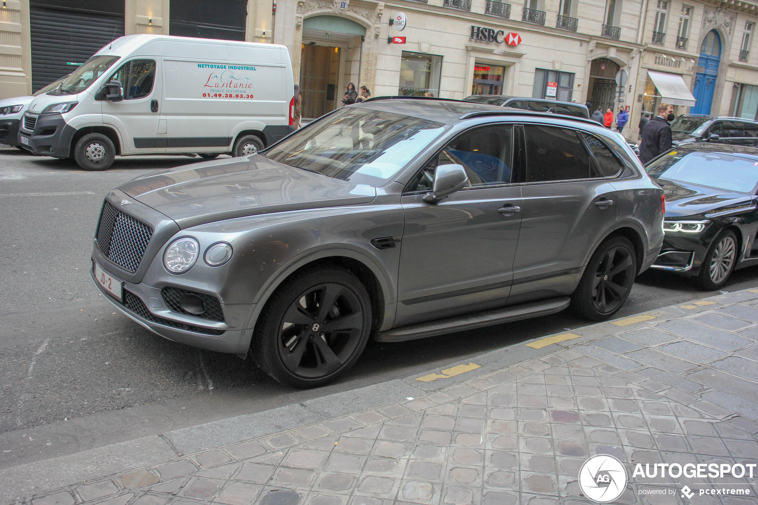 Bentley Bentayga V8