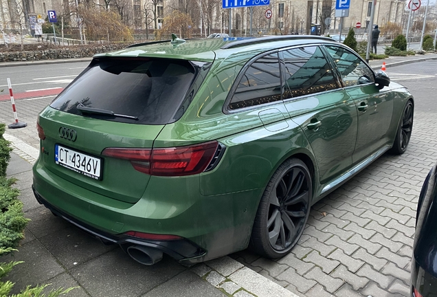 Audi RS4 Avant B9