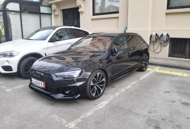 Audi RS4 Avant B9