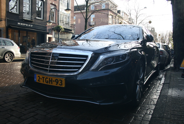 Mercedes-Benz S 63 AMG V222