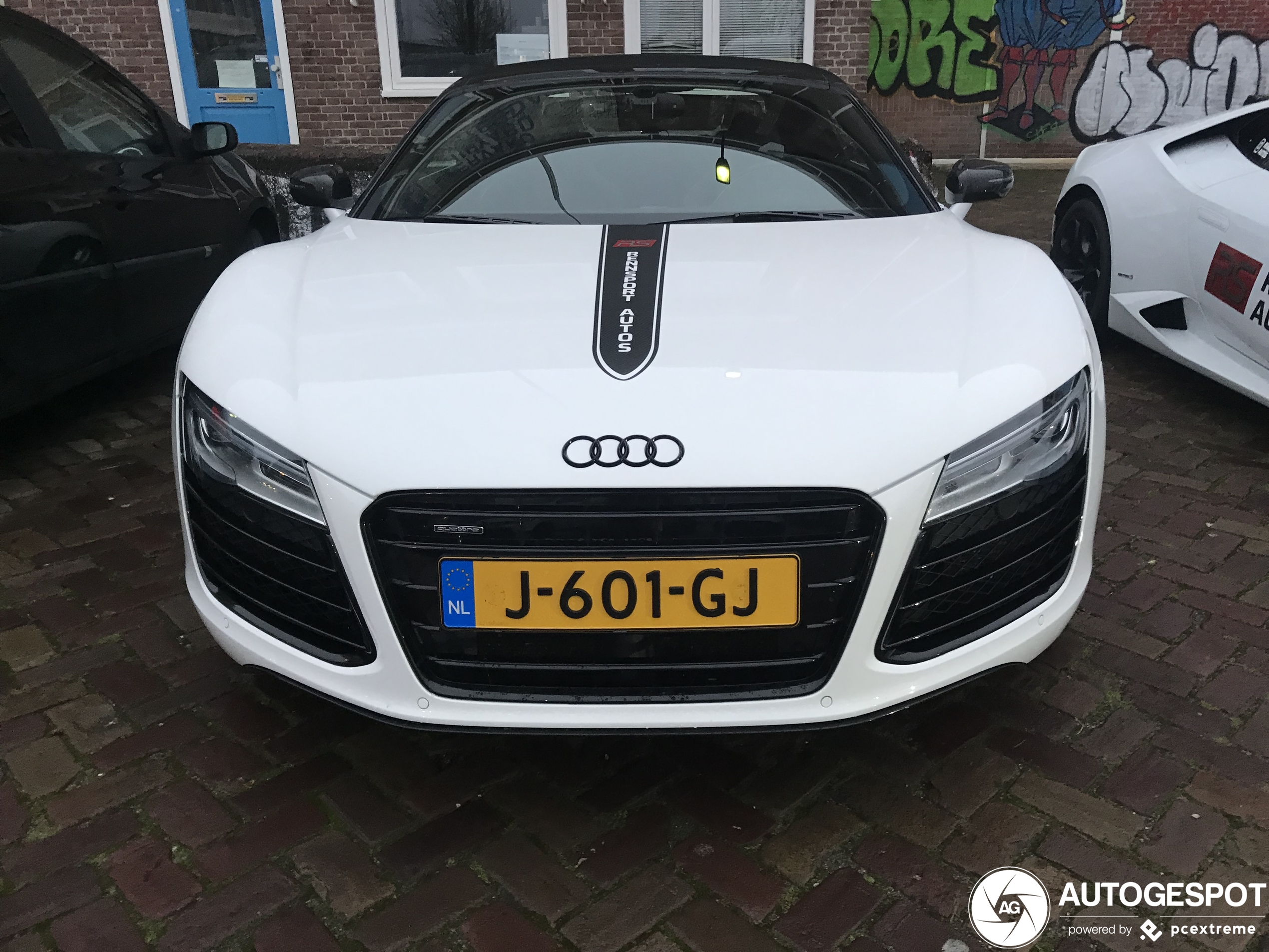 Audi R8 V10 Spyder 2013