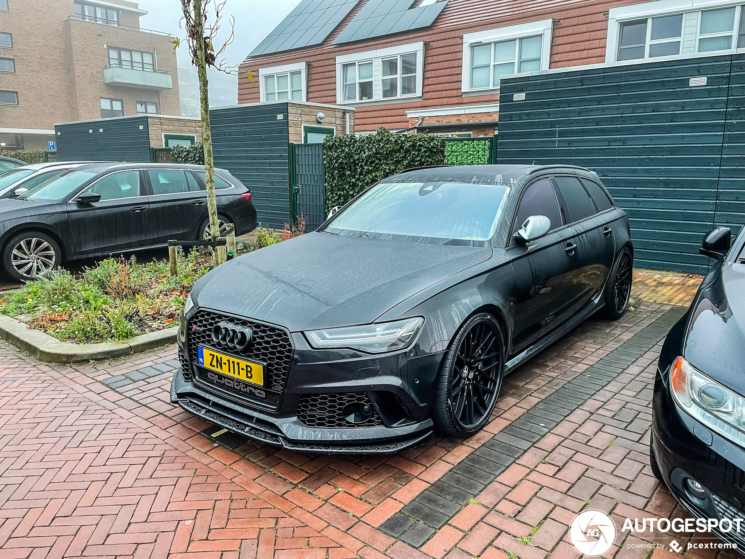 Audi RS6 Avant C7 2015