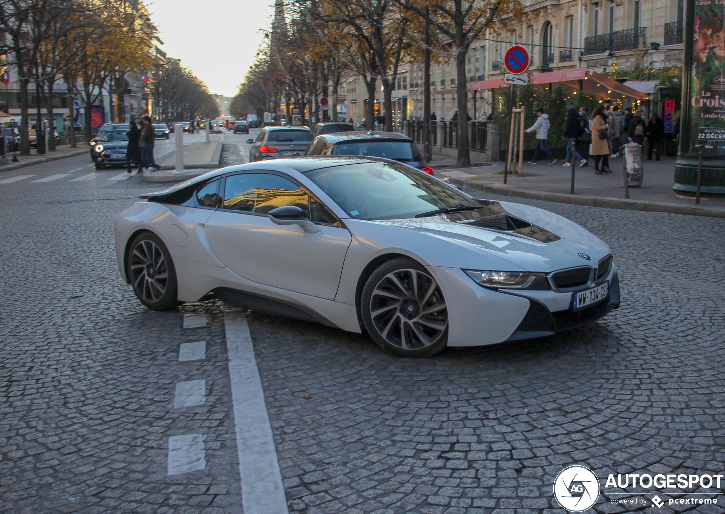 BMW i8