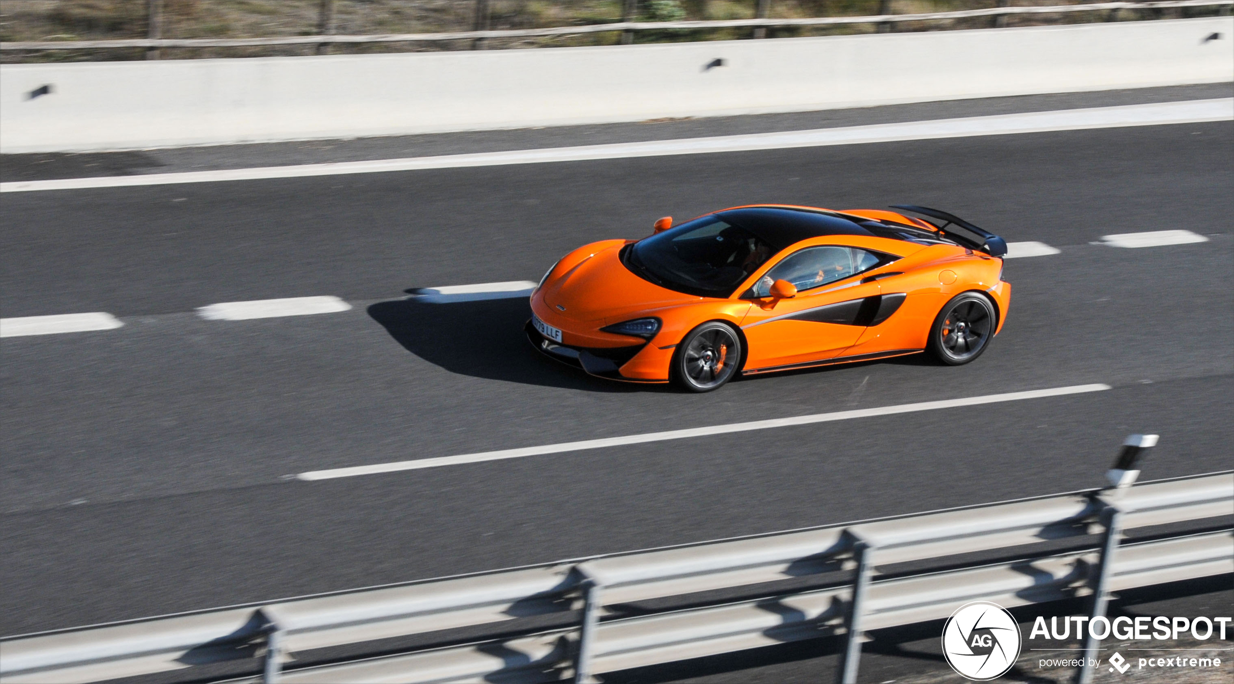 McLaren 570S