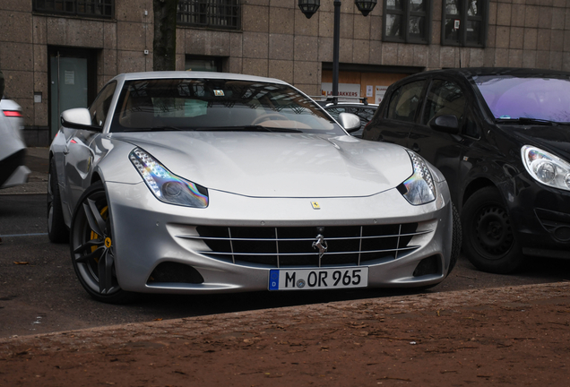 Ferrari FF