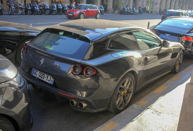 Ferrari GTC4Lusso T