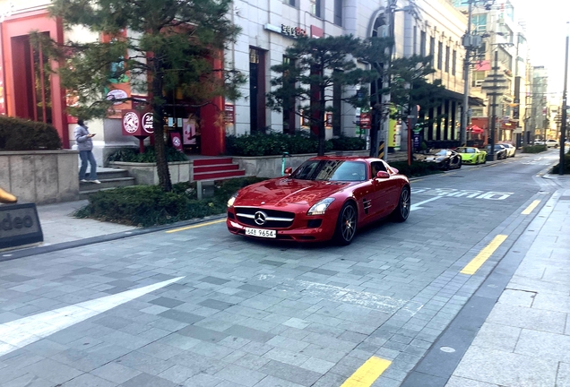 Mercedes-Benz SLS AMG