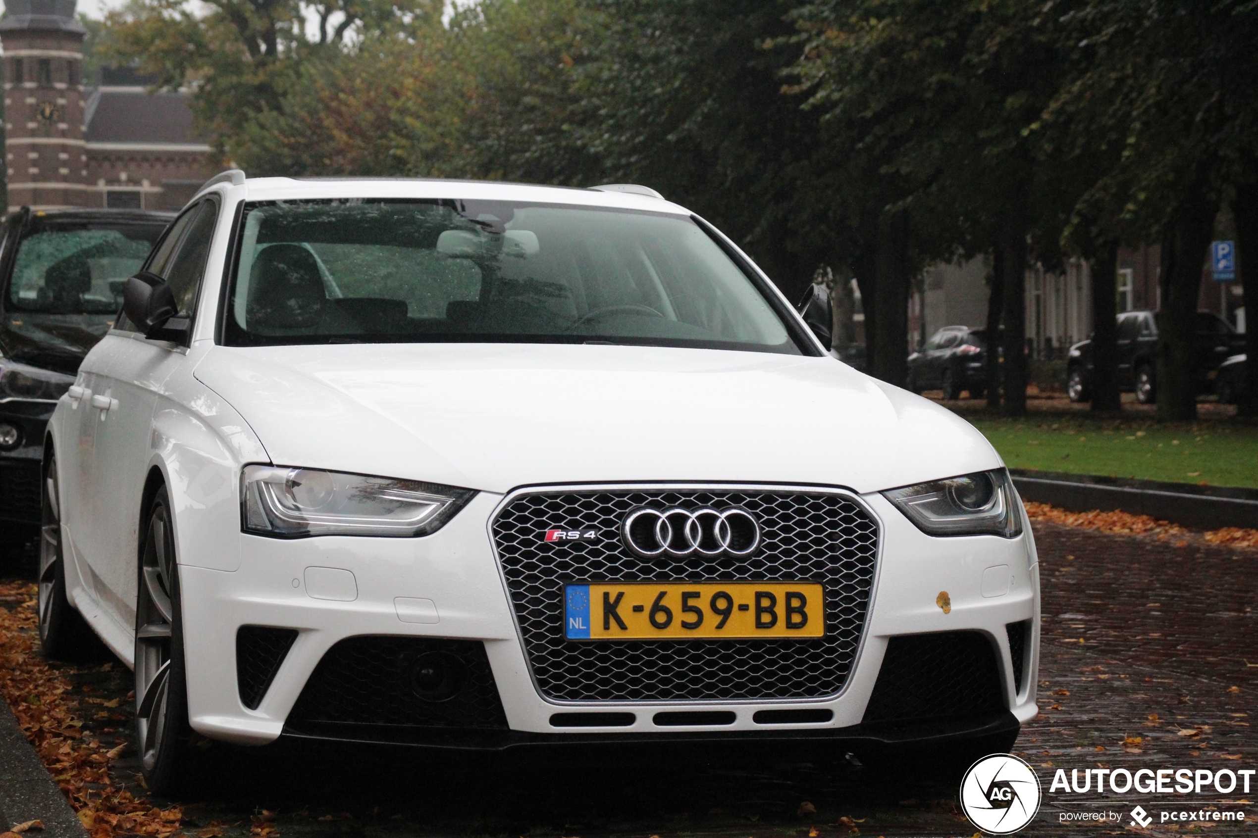 Audi RS4 Avant B8