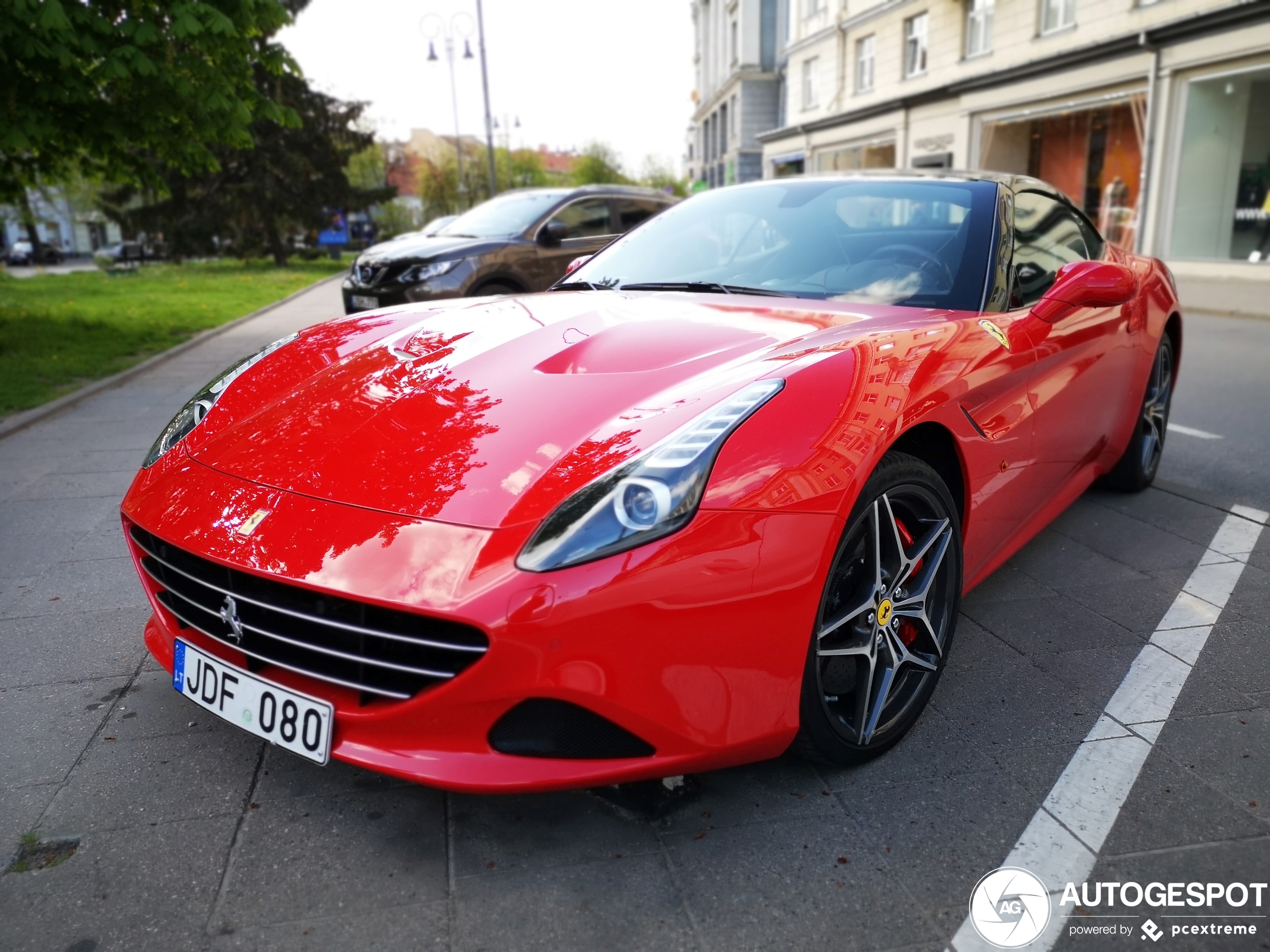 Ferrari California T