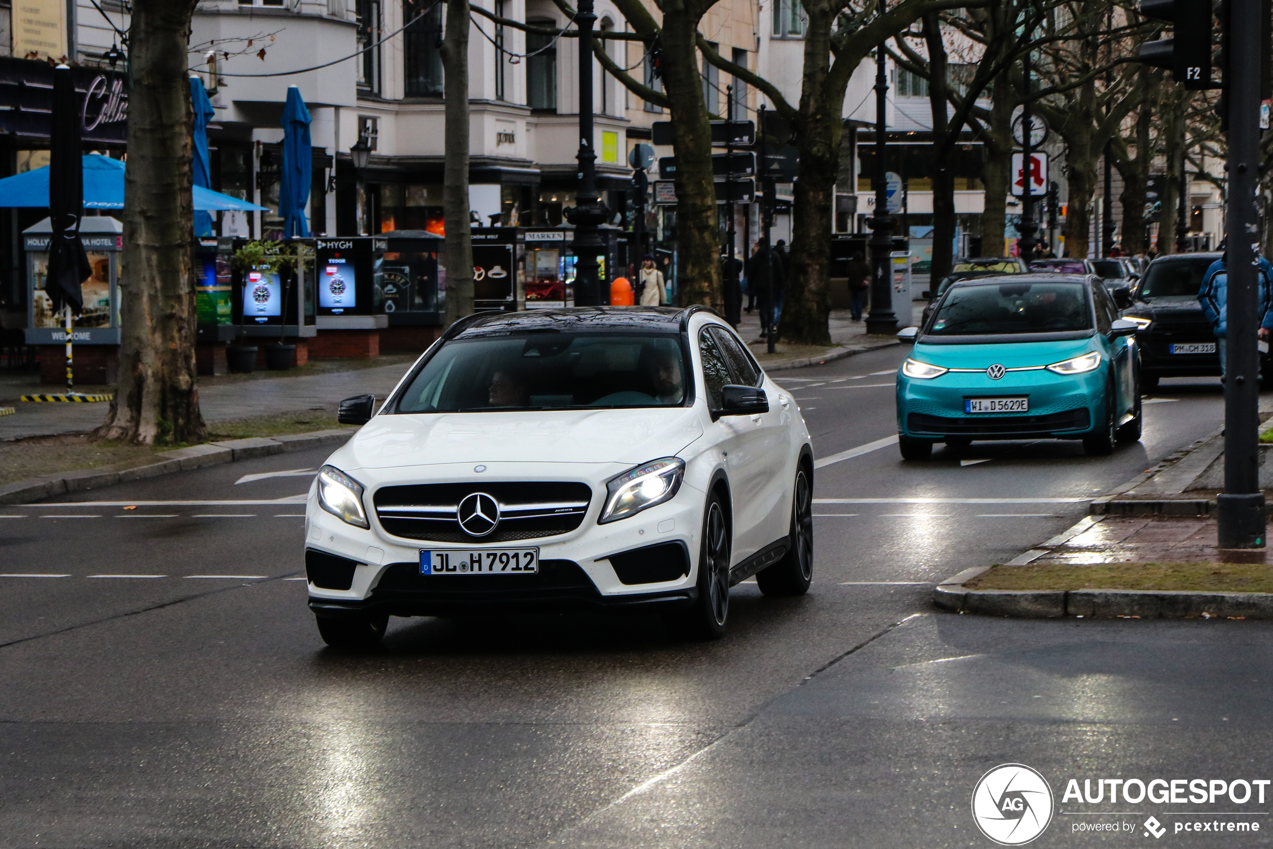 Mercedes-AMG GLA 45 X156