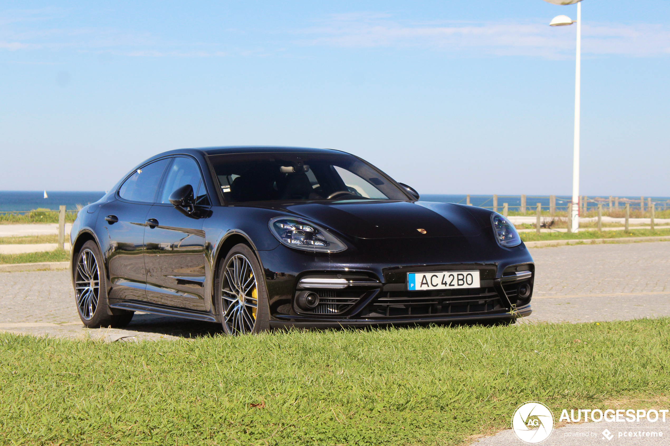 Porsche 971 Panamera Turbo S E-Hybrid