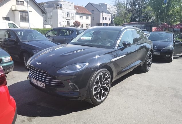 Aston Martin DBX