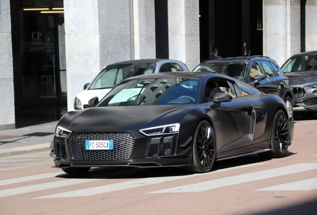 Audi R8 V10 Plus 2015