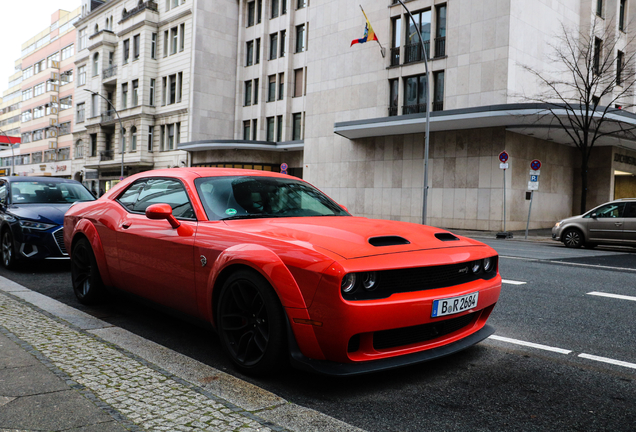 Dodge Challenger SRT Hellcat Widebody