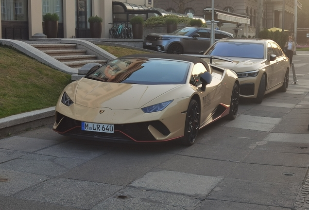 Lamborghini Huracán LP640-4 Performante Spyder