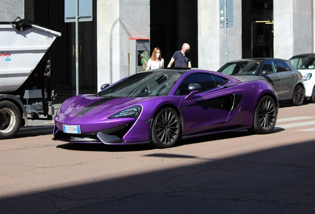 McLaren 570GT