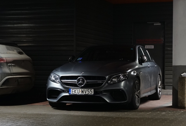 Mercedes-AMG E 63 S W213