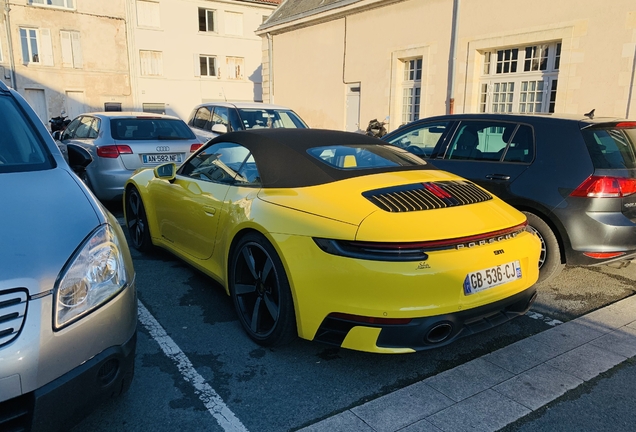 Porsche 992 Carrera S Cabriolet