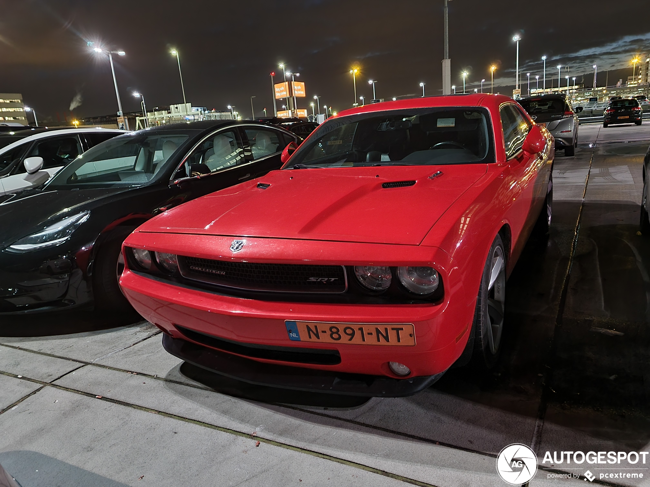 Dodge Challenger SRT-8