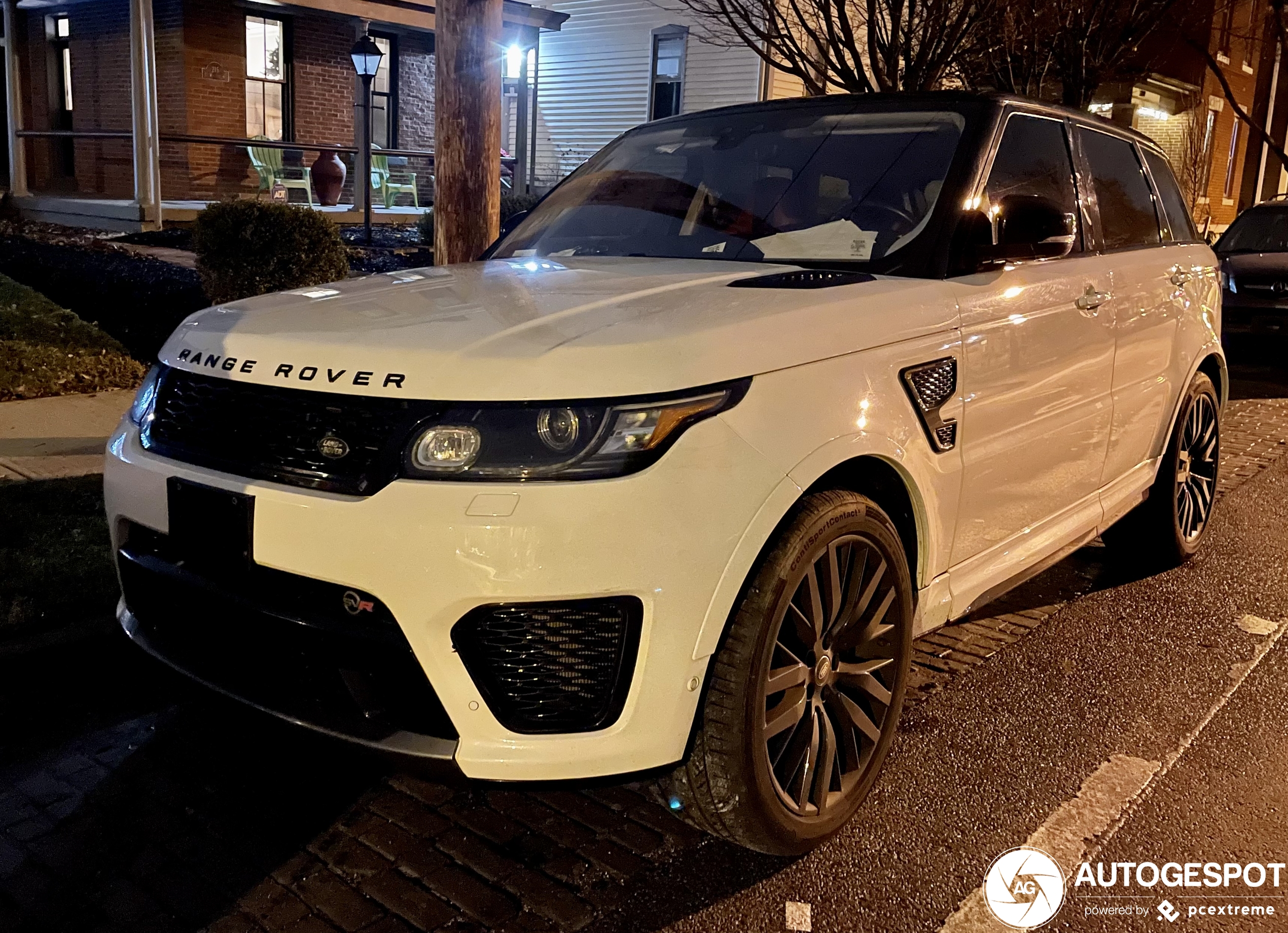 Land Rover Range Rover Sport SVR