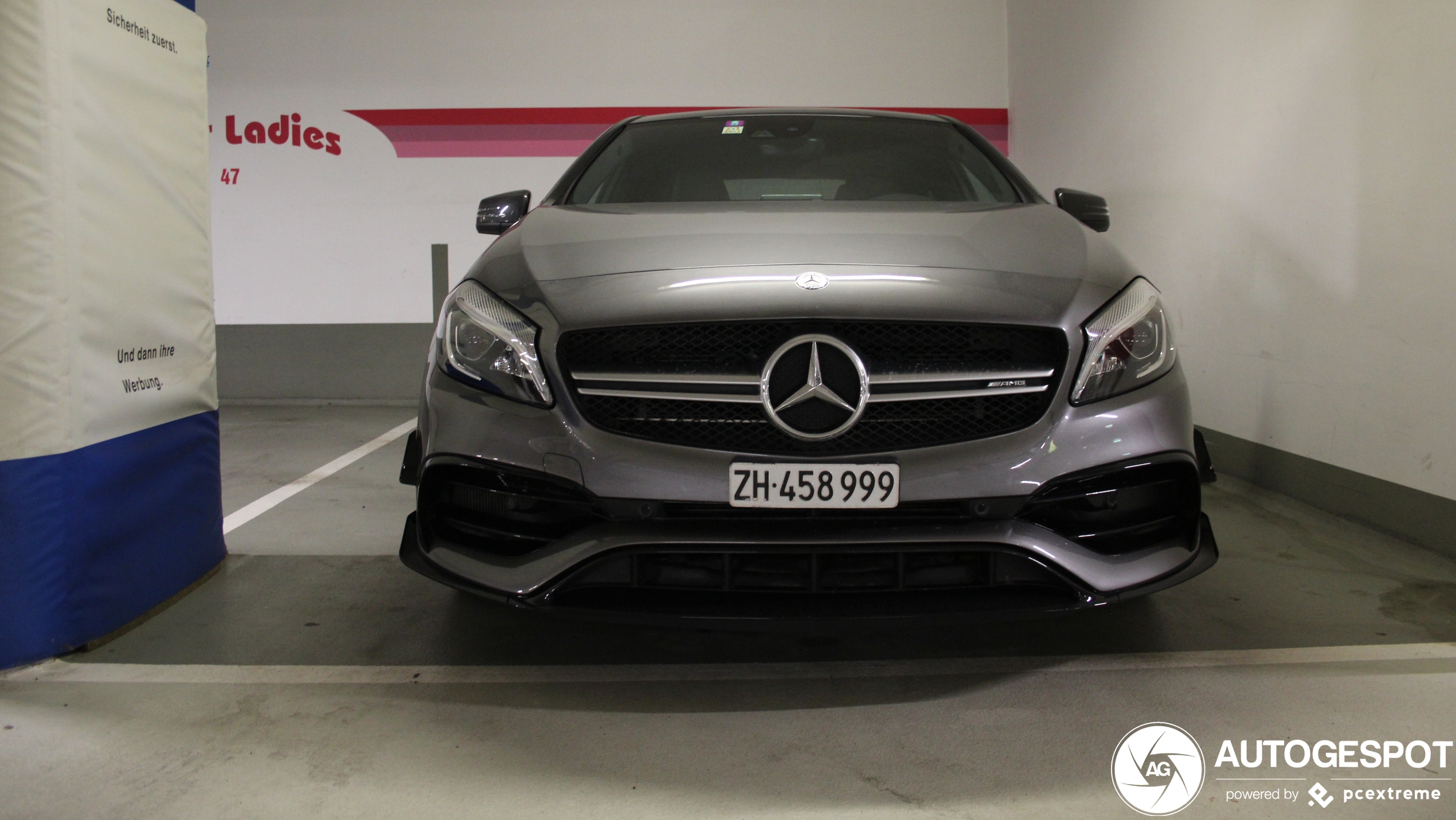 Mercedes-AMG A 45 W176 2015