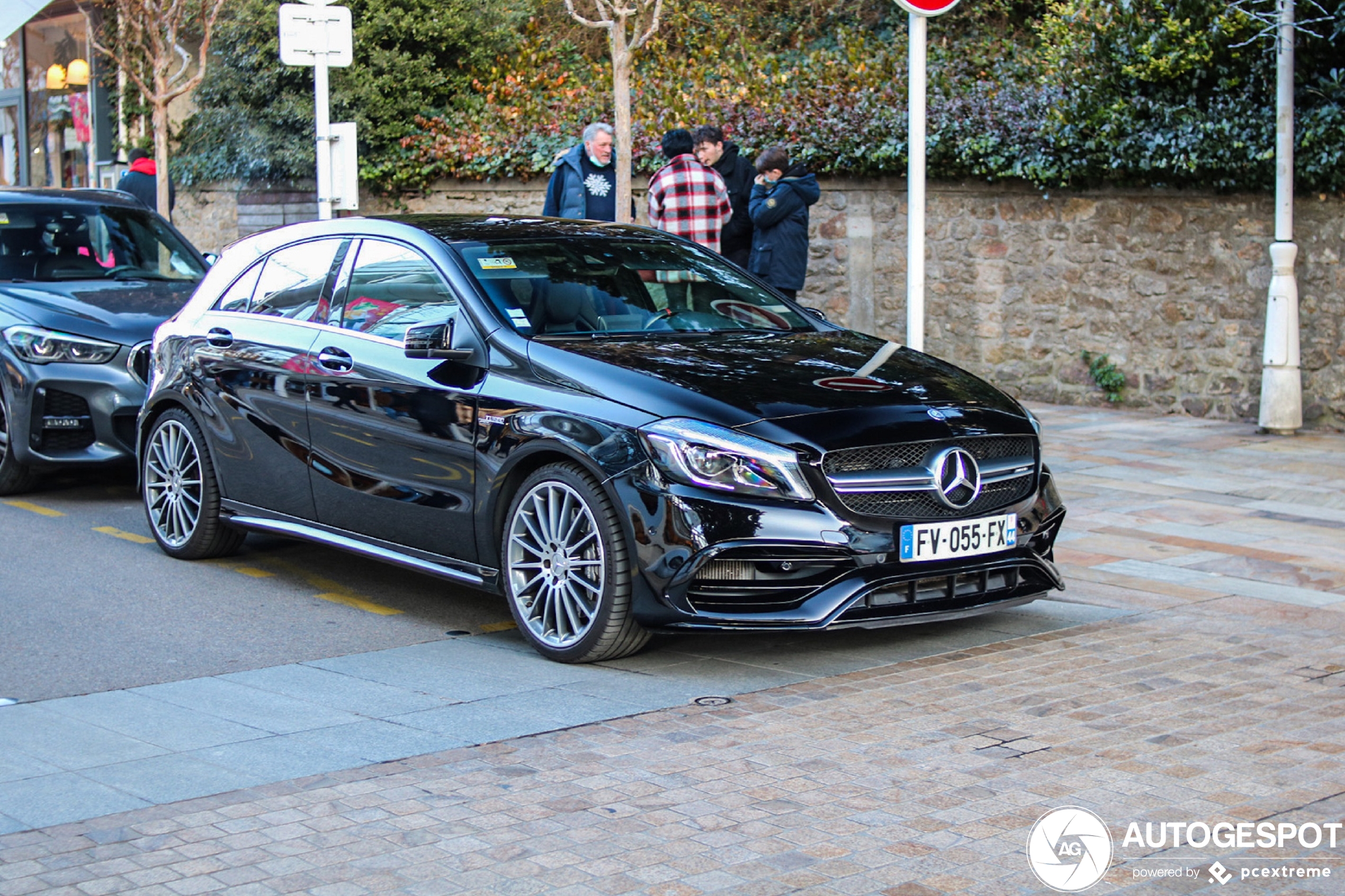 Mercedes-AMG A 45 W176 2015