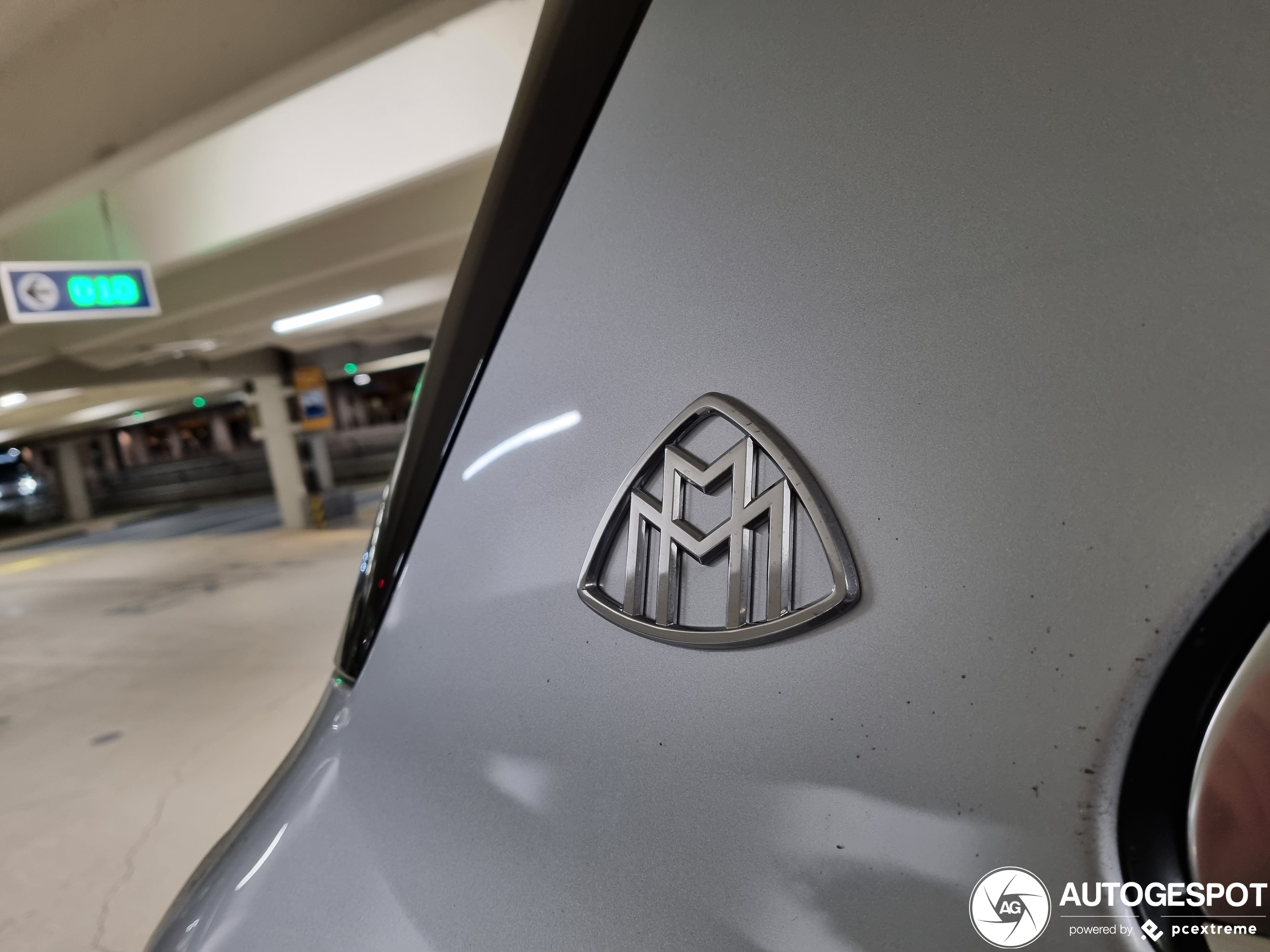 Überluxe Mercedes-Maybach GLS600 spoelt aan op Schiphol