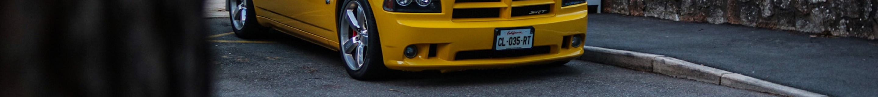 Dodge Charger SRT-8 Super Bee