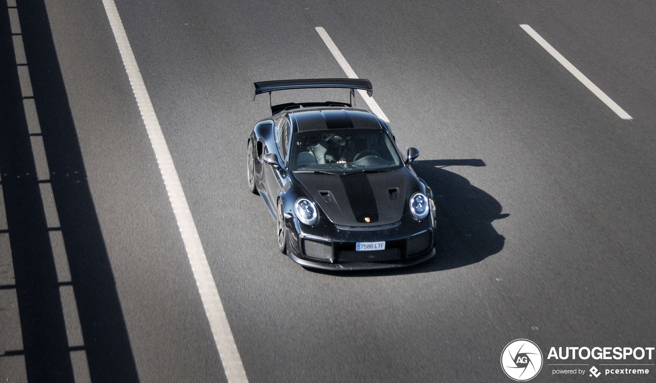 Porsche Manthey Racing 991 GT2 RS MR